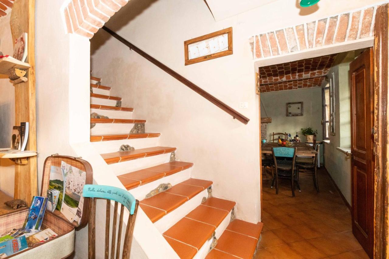 아스티 Casa Delle Foglie Sussurranti 빌라 외부 사진