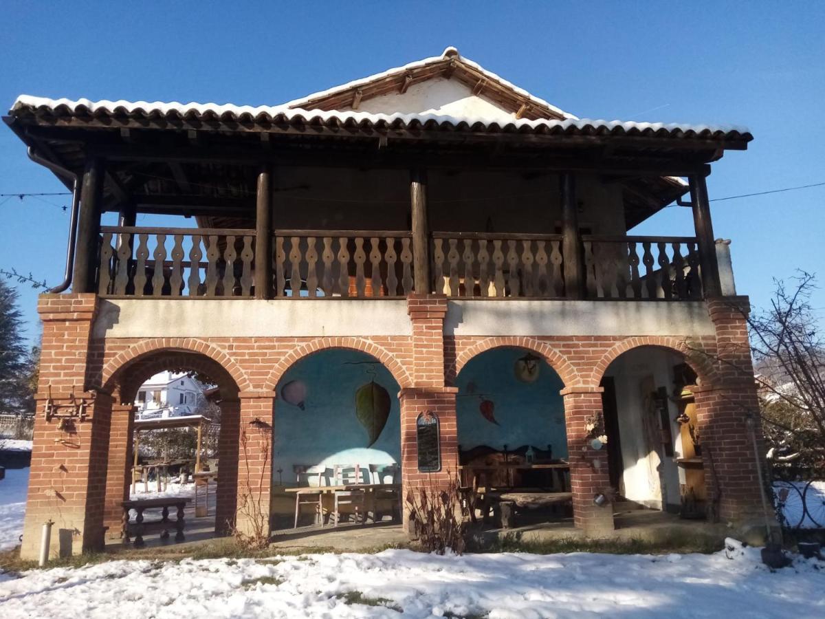 아스티 Casa Delle Foglie Sussurranti 빌라 외부 사진