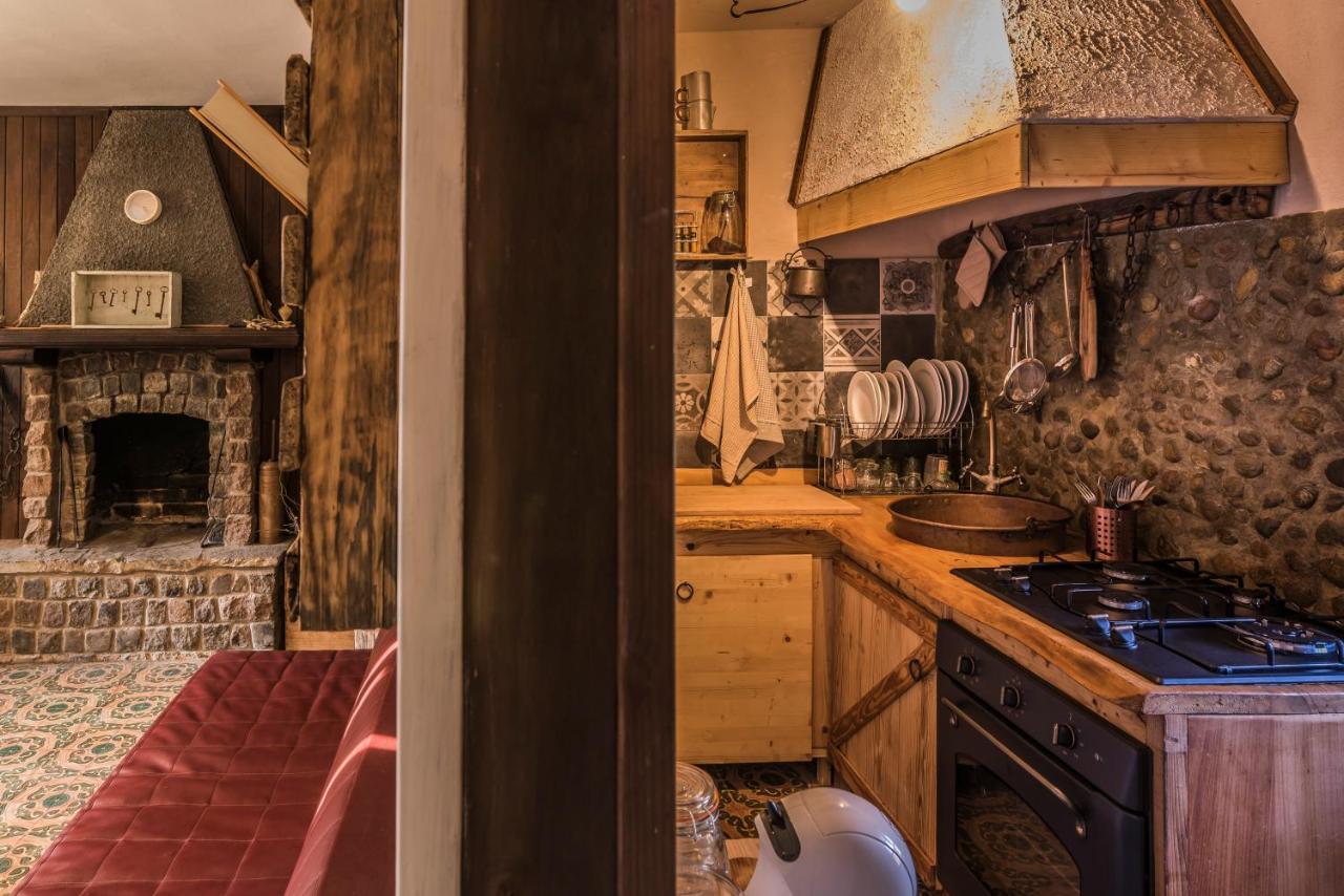 아스티 Casa Delle Foglie Sussurranti 빌라 외부 사진