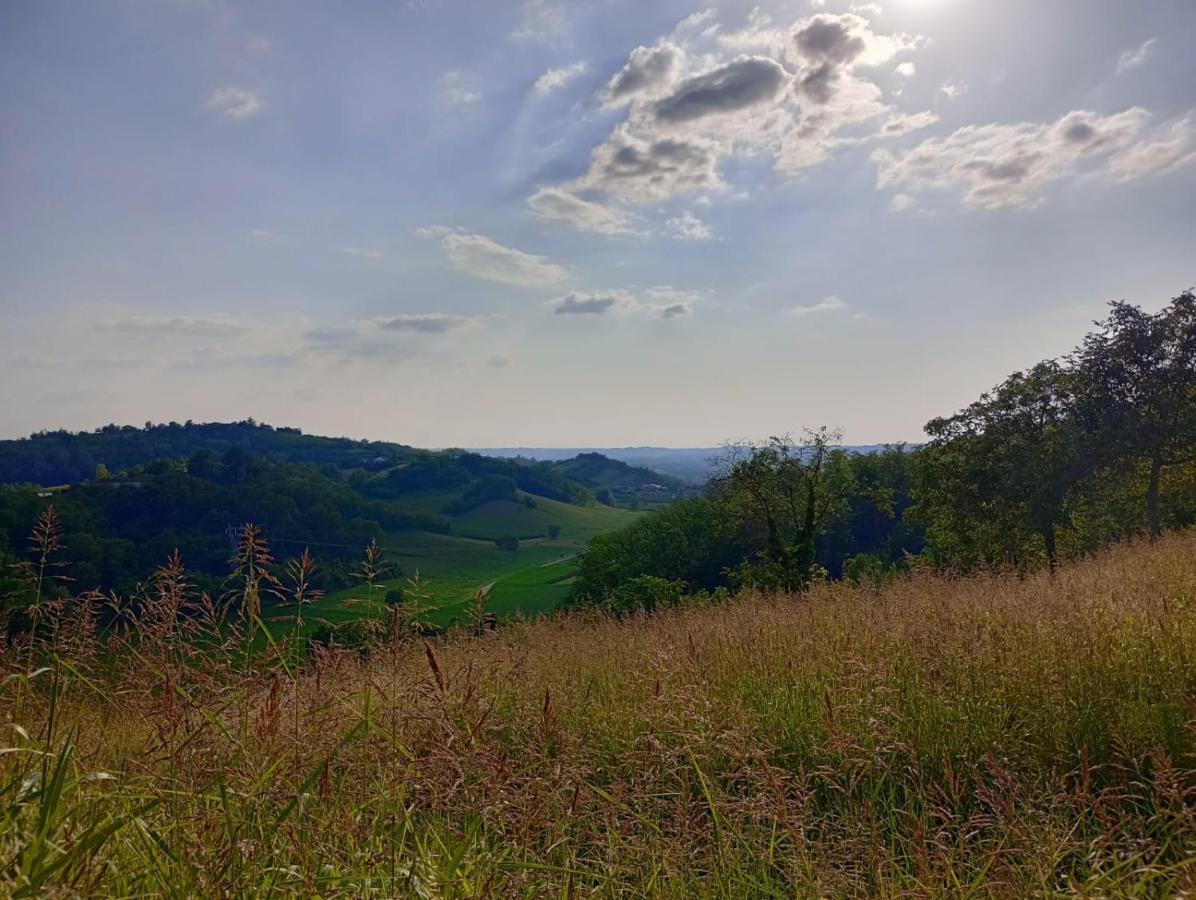 아스티 Casa Delle Foglie Sussurranti 빌라 외부 사진
