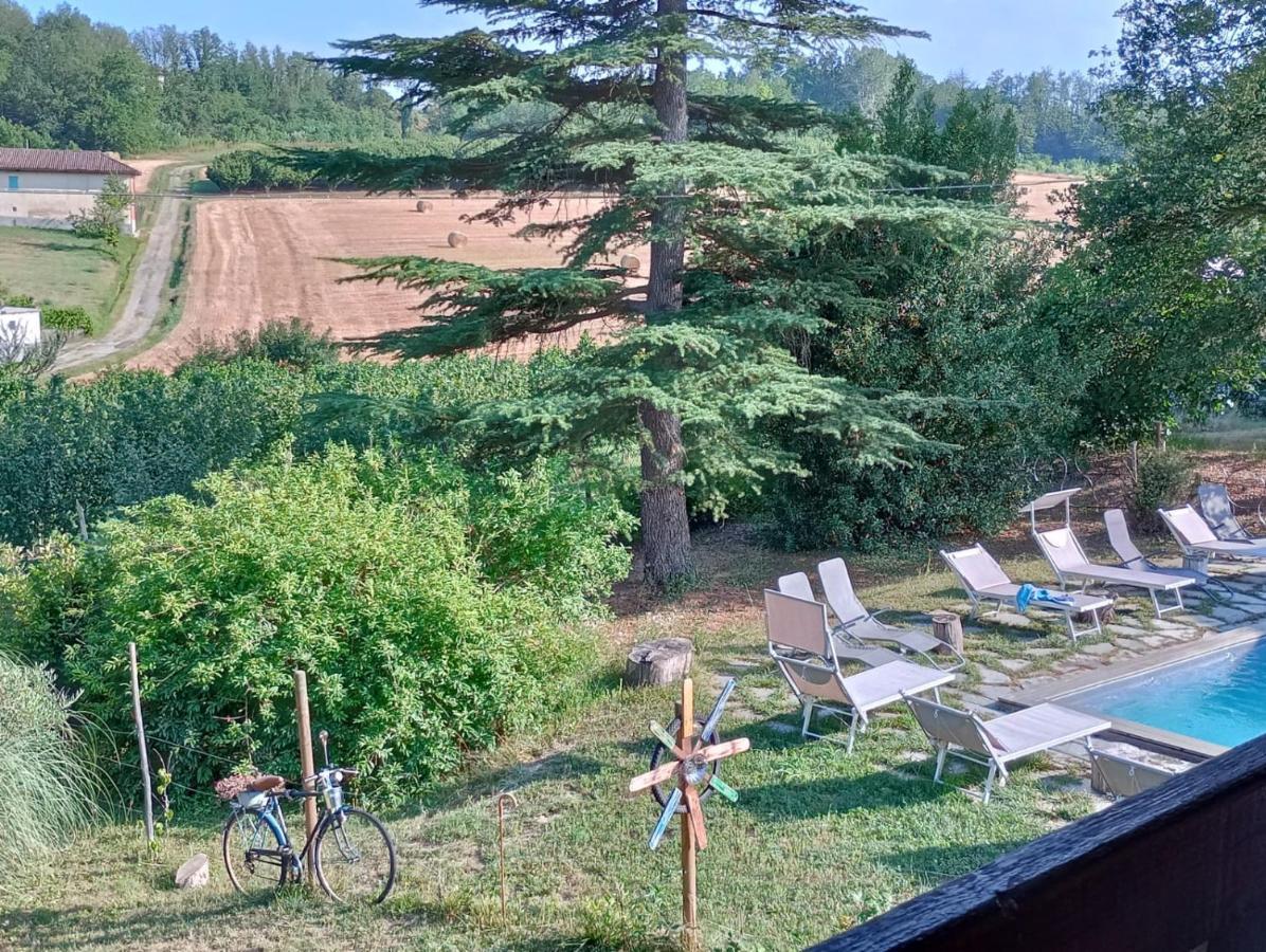 아스티 Casa Delle Foglie Sussurranti 빌라 외부 사진