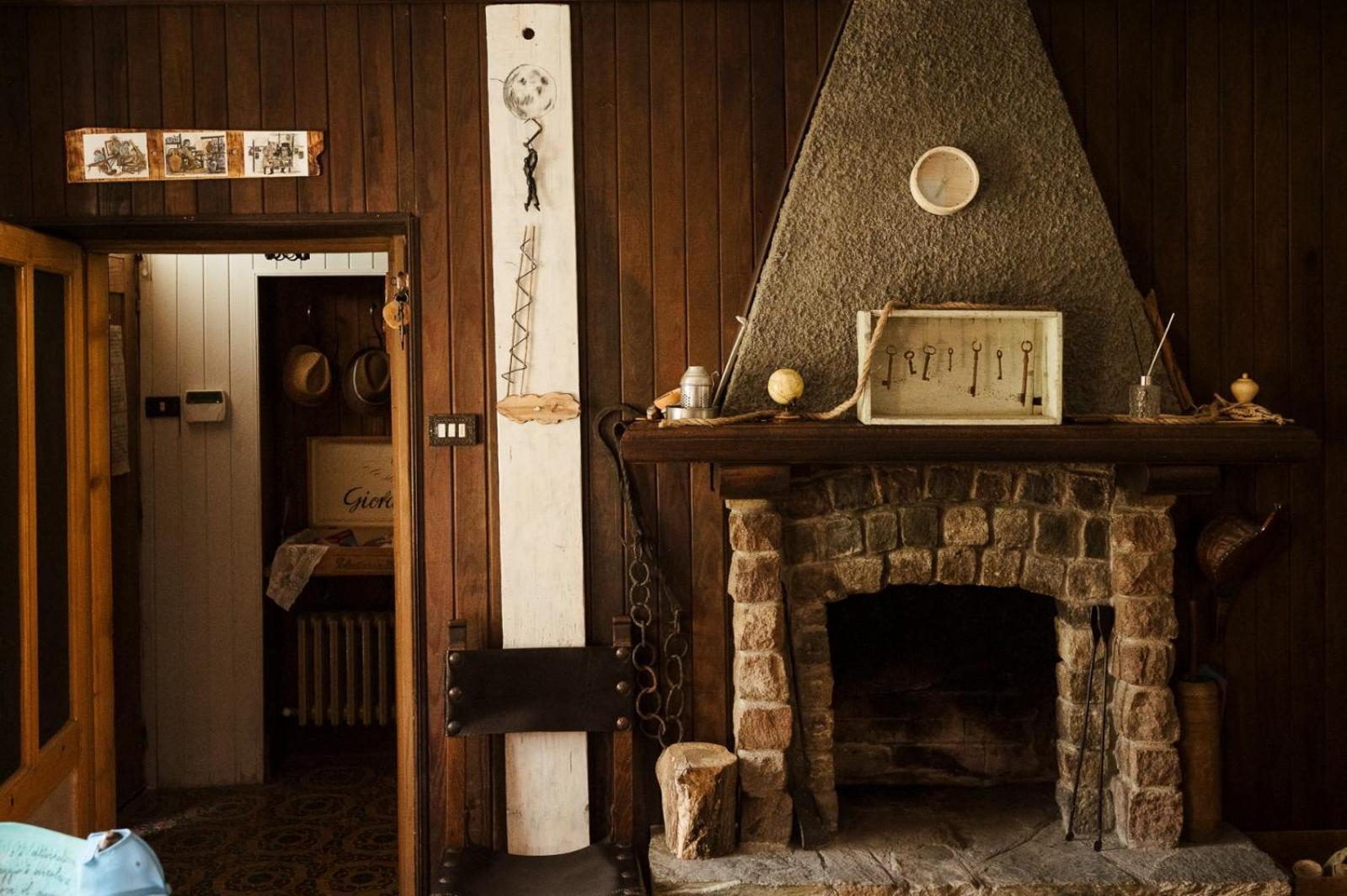아스티 Casa Delle Foglie Sussurranti 빌라 외부 사진